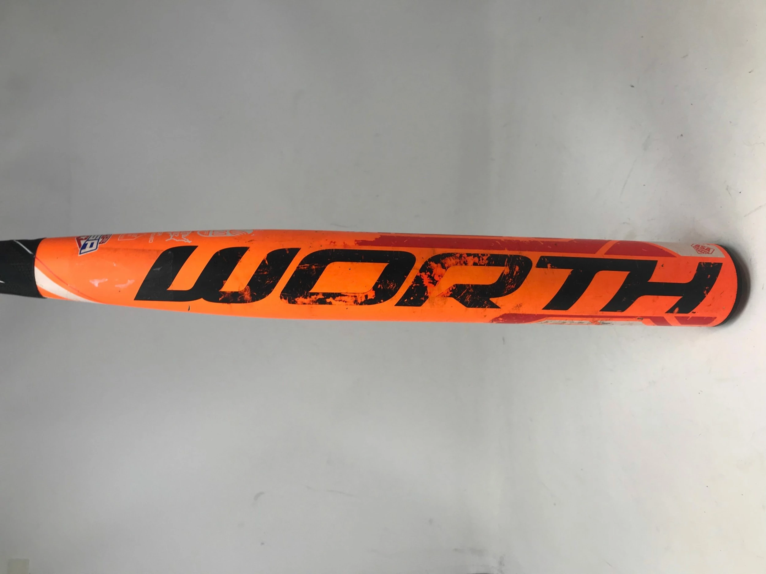 Used Demo Worth Legit 2 33/23 FP2L10 Fastpitch Softball Bat Orange/White 4 Used Demo Worth Legit 2 33/23 FP2L10 Fastpitch Softball Bat Orange/White - Image 2