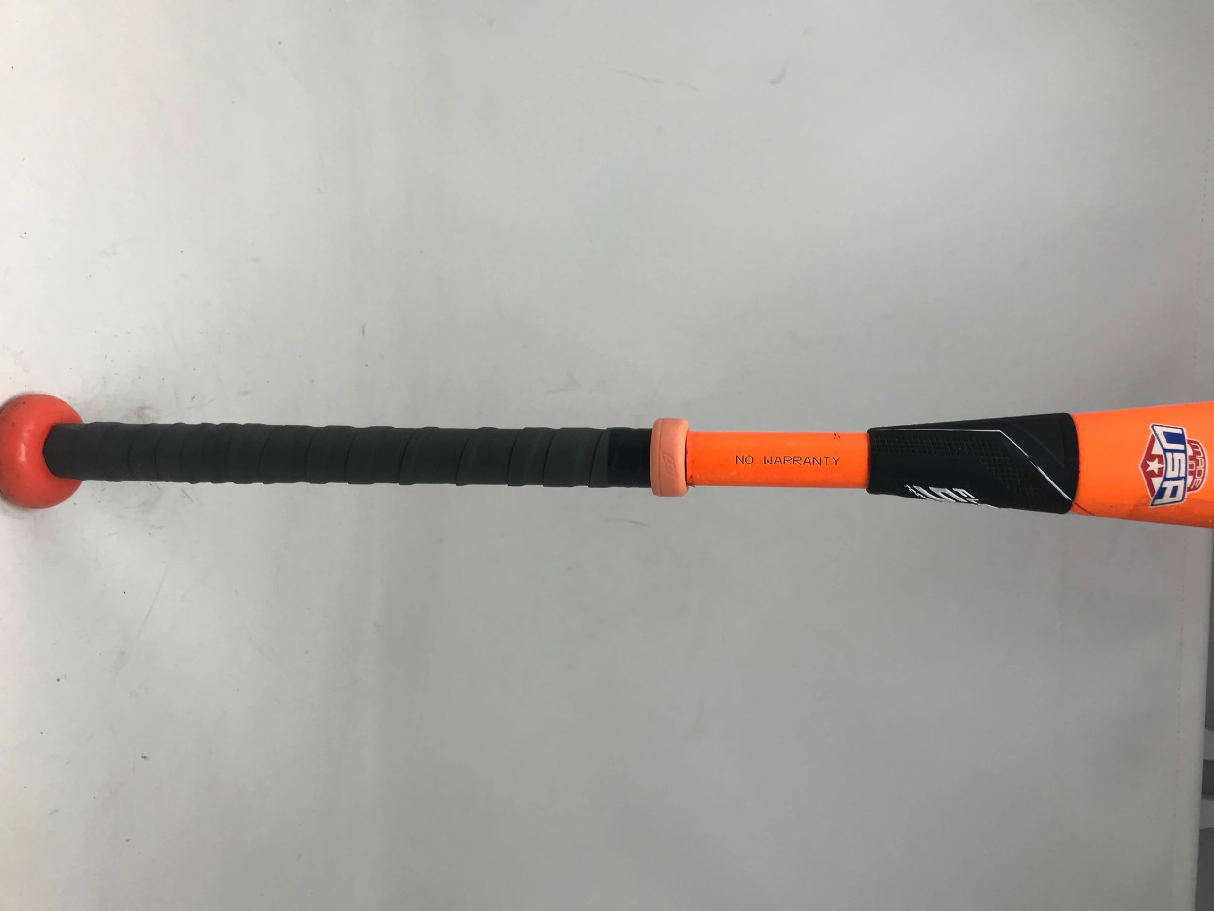 Used Demo Worth Legit 2 33/23 FP2L10 Fastpitch Softball Bat Orange/White 5 Used Demo Worth Legit 2 33/23 FP2L10 Fastpitch Softball Bat Orange/White - Image 3