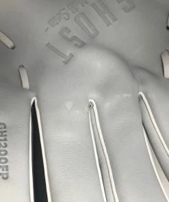 New Other Easton Ghost Fastpitch Series 12" RHT Softball Glove Off-White -Apparel Sales Store 2019 09 18 2013.18.39 234c8277 b4a2 48d9 a0fd 01e5f70581d0