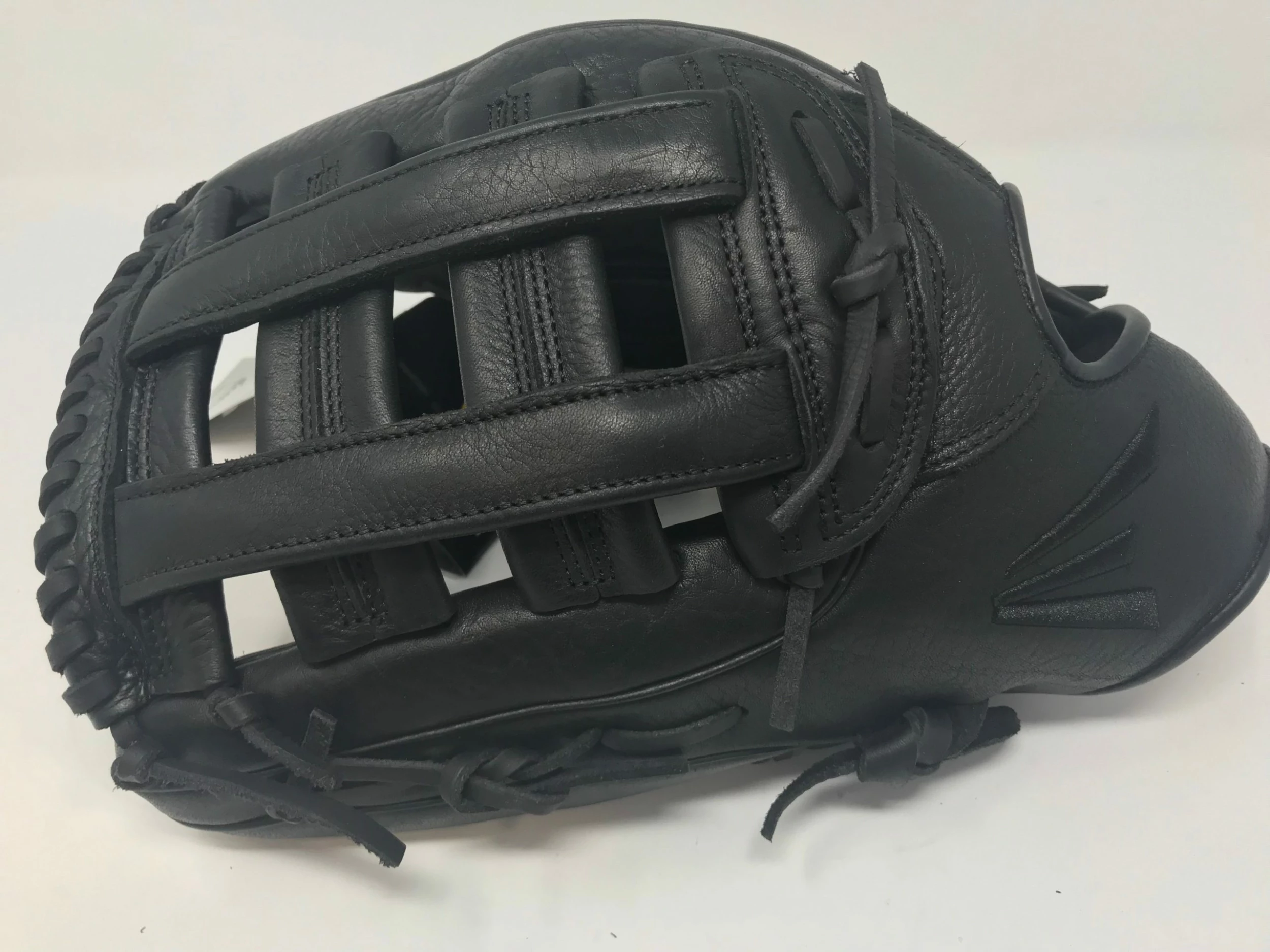 New Easton Blackstone Slowpitch Series BL1400SP 14" LHT Softball Glove Black 4 New Easton Blackstone Slowpitch Series BL1400SP 14" LHT Softball Glove Black - Image 2