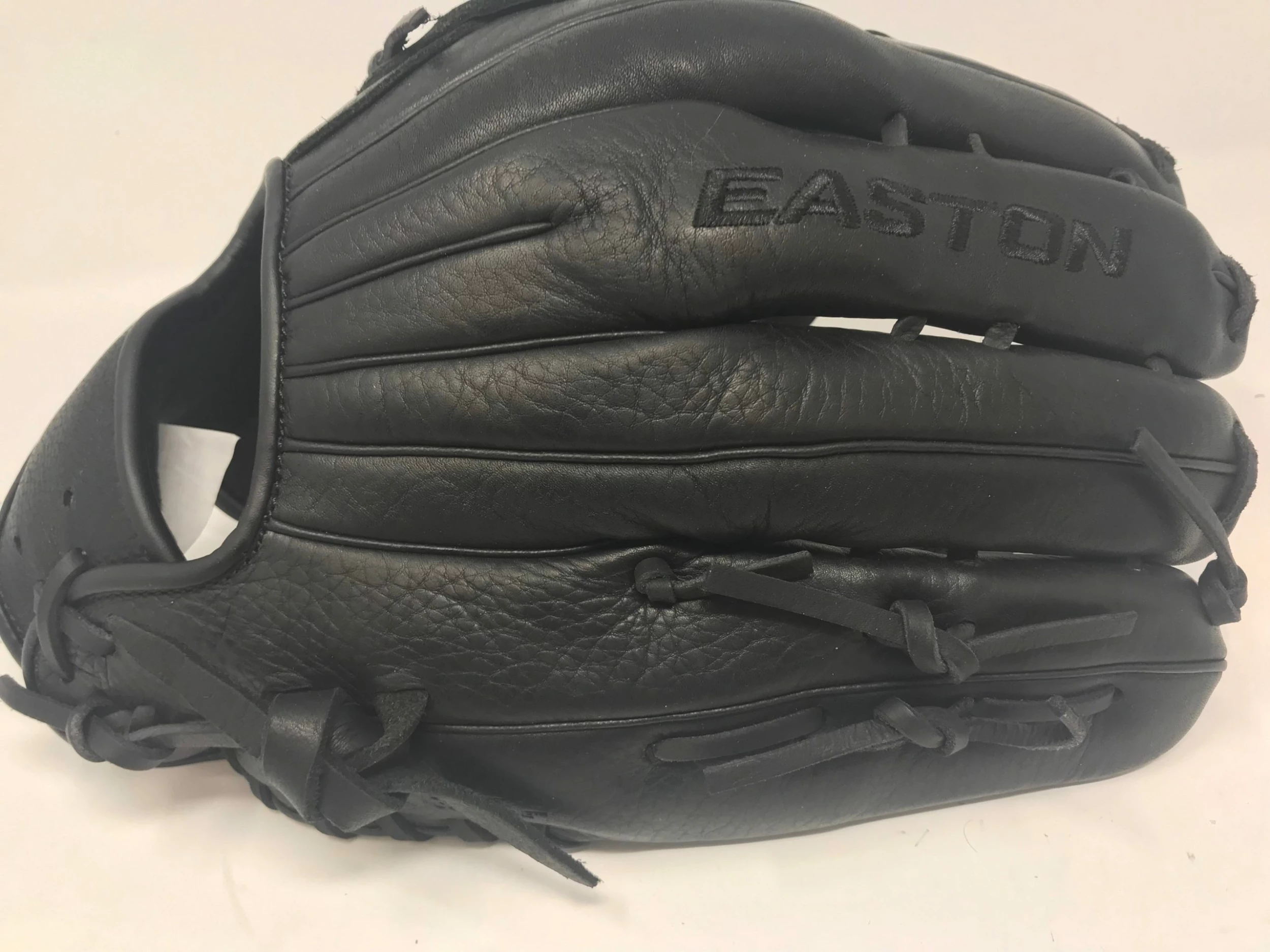 New Easton Blackstone Slowpitch Series BL1400SP 14" LHT Softball Glove Black 5 New Easton Blackstone Slowpitch Series BL1400SP 14" LHT Softball Glove Black - Image 3