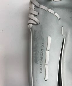 New Other Easton Ghost Fastpitch Series 12.75" RHT Softball Glove Off-White -Apparel Sales Store 2020 03 03 2009.30.31