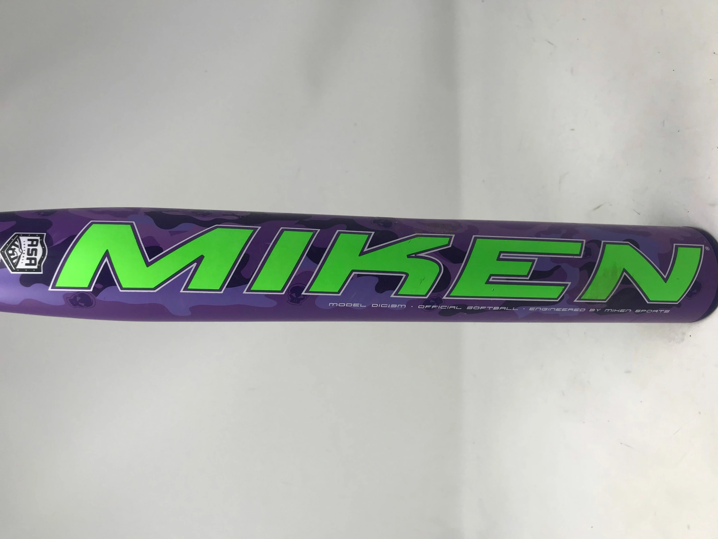 Used Miken Maniac ASA/USSSA Slow Pitch Softball Bat 2019 34/26 Purple/Green 4 Used Miken Maniac ASA/USSSA Slow Pitch Softball Bat 2019 34/26 Purple/Green - Image 2