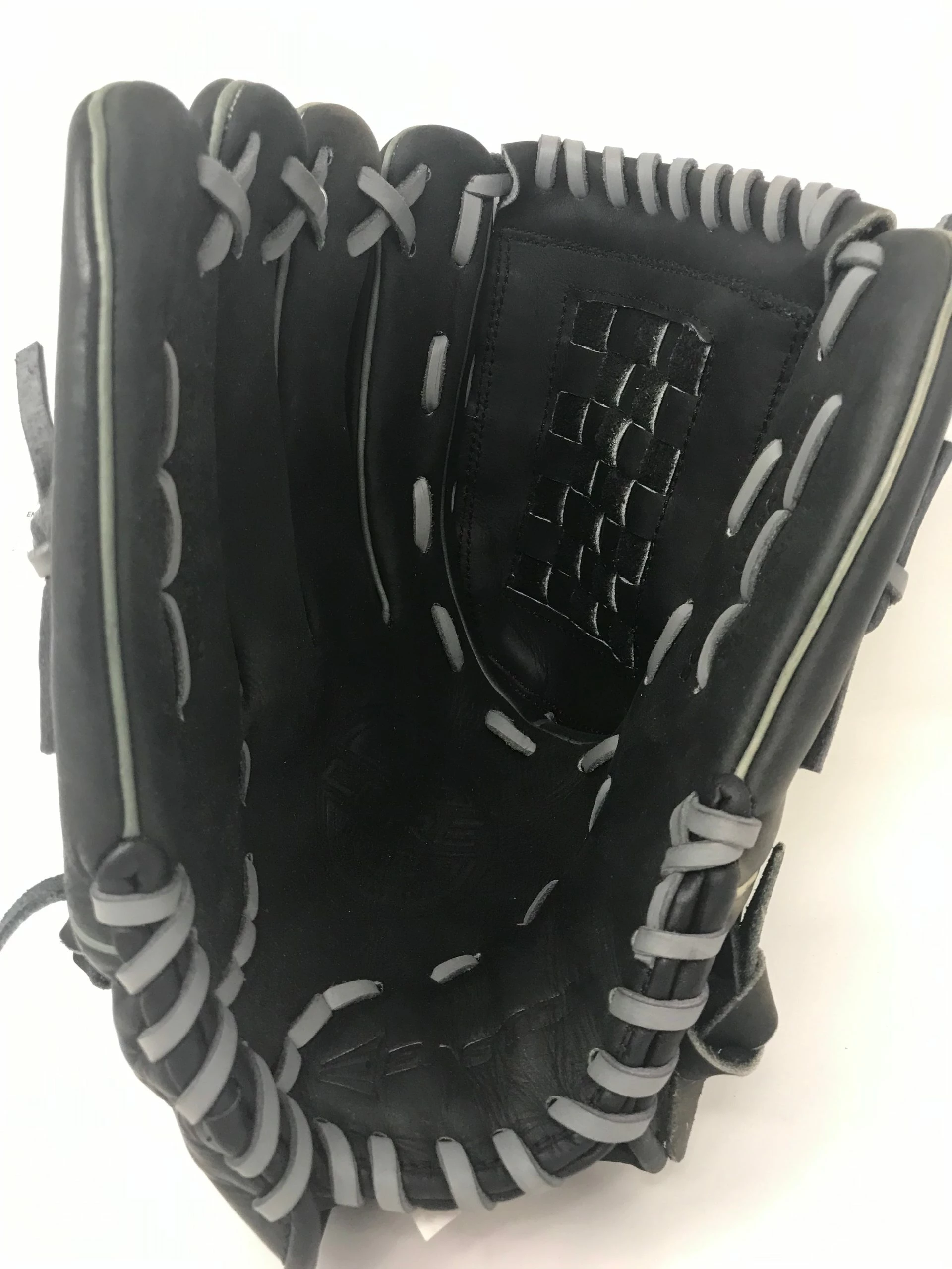 New Other Easton CORE COREFP1250BG RHT 12.5" Outfield/pitcher Softball Glove 3 New Other Easton CORE COREFP1250BG RHT 12.5" Outfield/pitcher Softball Glove