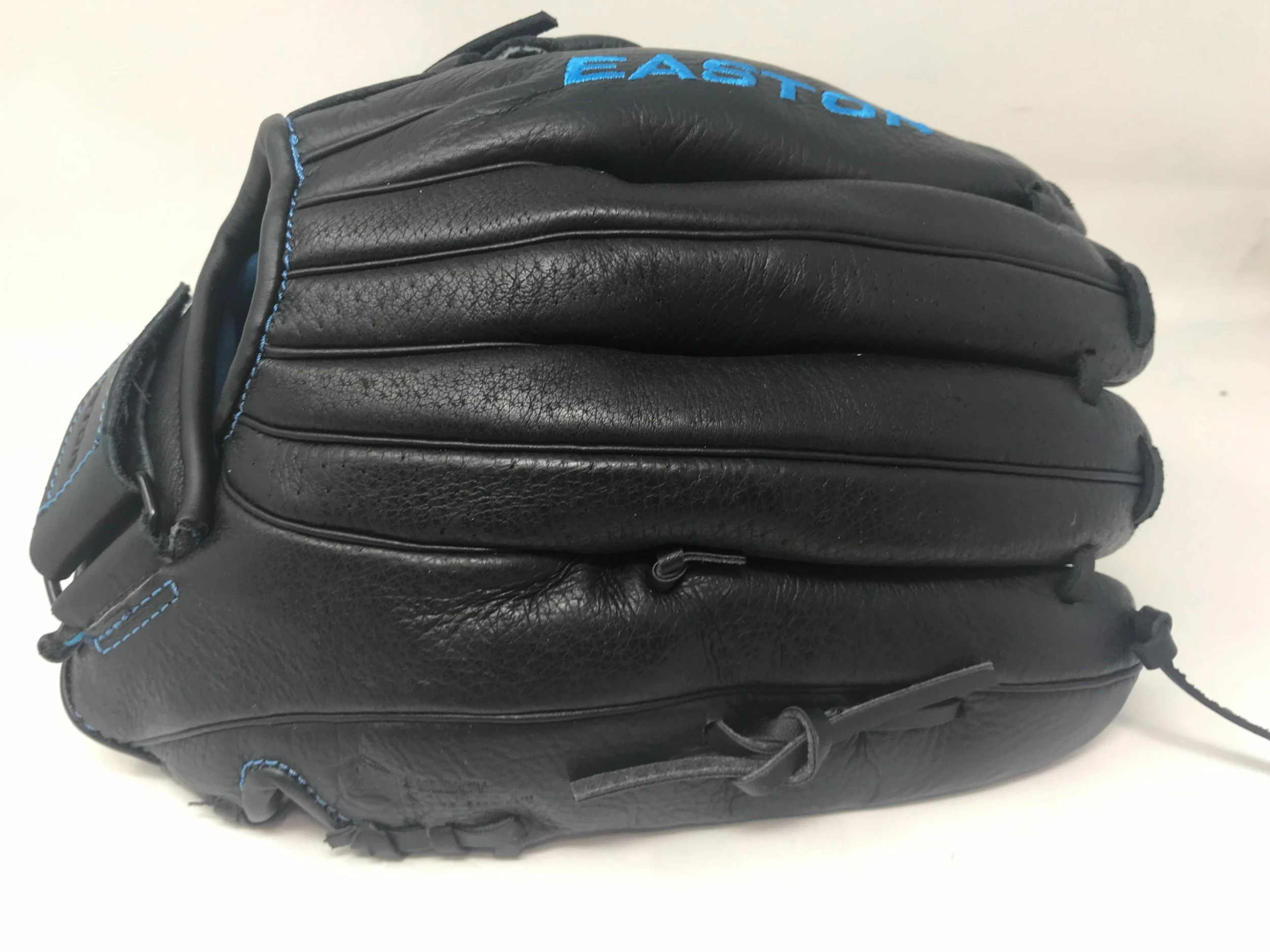 New Easton Black Pearl Series BP1250FP LHT 12.5" Fastpitch Softball Glove Black 6 New Easton Black Pearl Series BP1250FP LHT 12.5" Fastpitch Softball Glove Black - Image 4