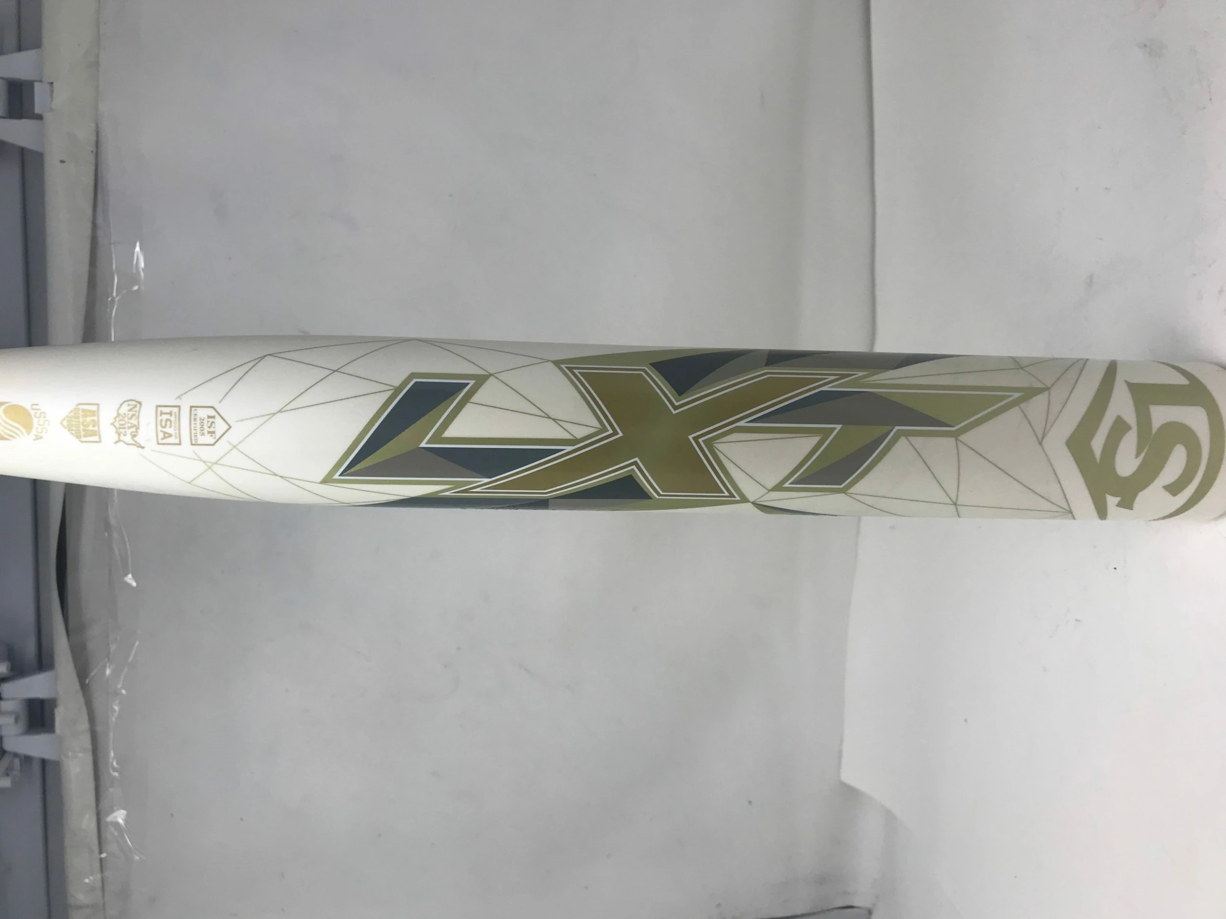 Used, Louisville Slugger 2019 LXT X19 33/23 (-10) Fastpitch Bat 3 Used, Louisville Slugger 2019 LXT X19 33/23 (-10) Fastpitch Bat