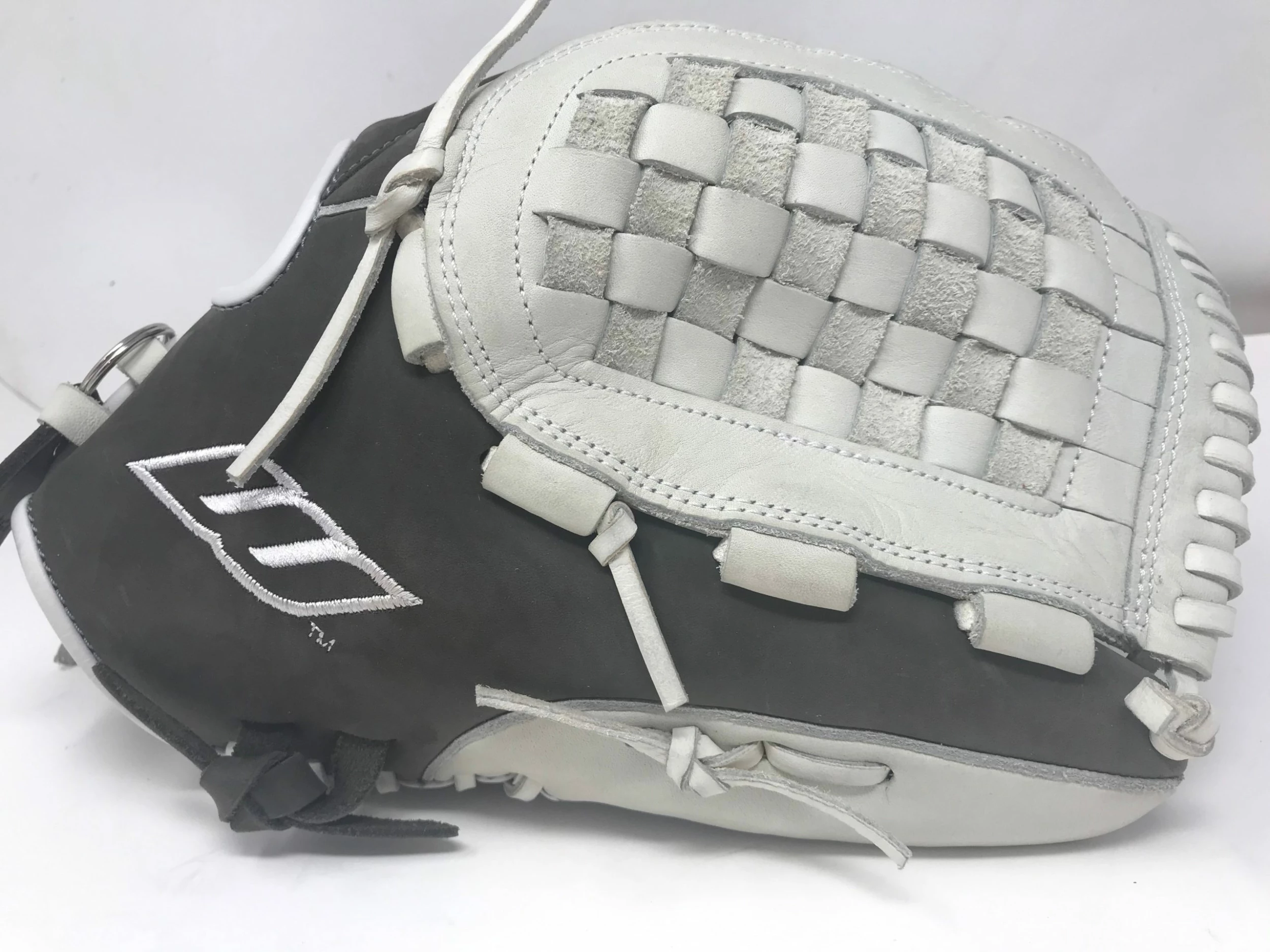 New Worth Liberty Advanced Softball Glove RHT 13 Inch Gray/White 5 New Worth Liberty Advanced Softball Glove RHT 13 Inch Gray/White - Image 3