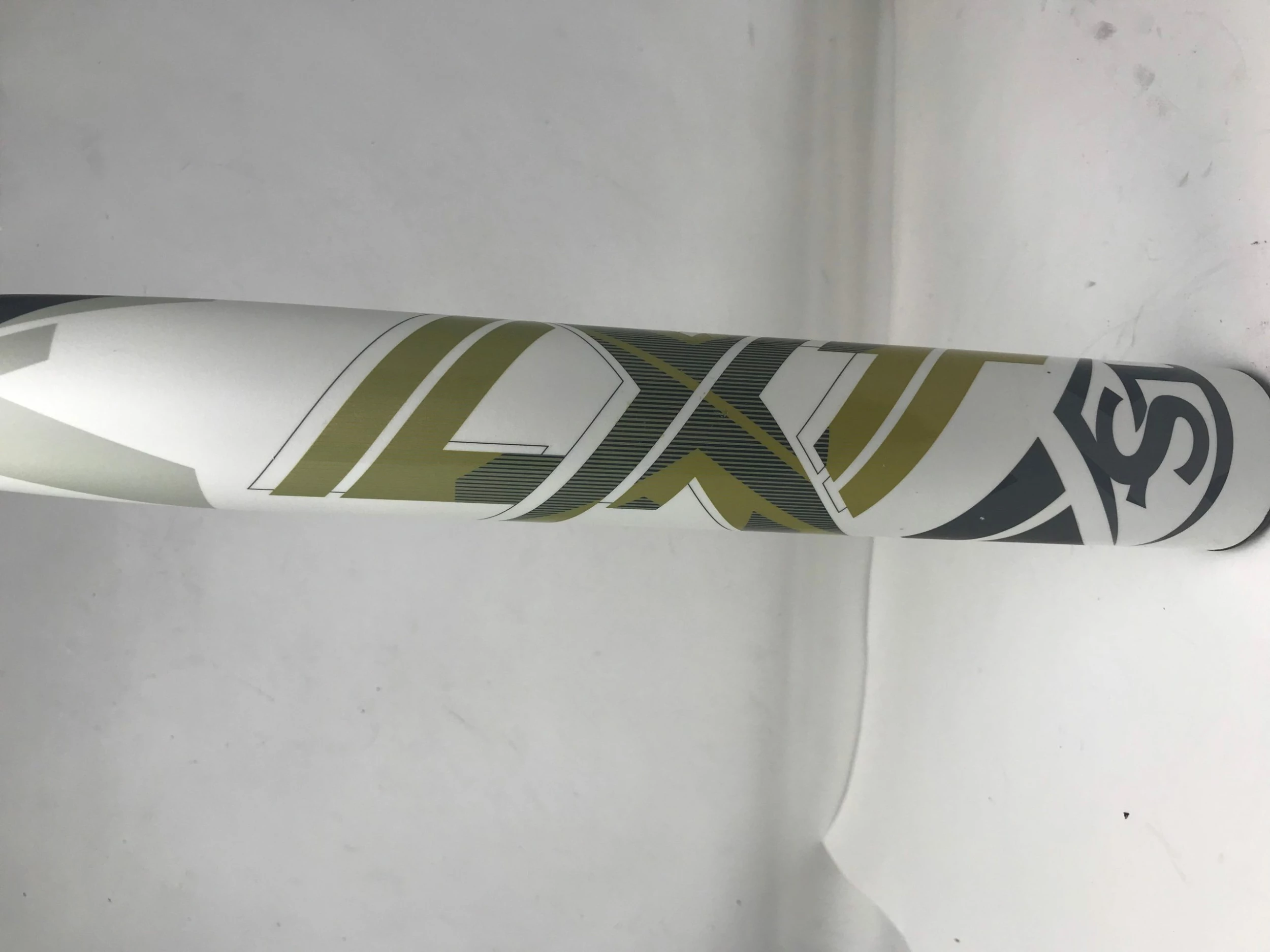 Used Louisville Slugger 2020 LXT (-10) 33/25 Fastpitch Softball Bat 2 1/4" 3 Used Louisville Slugger 2020 LXT (-10) 33/25 Fastpitch Softball Bat 2 1/4"