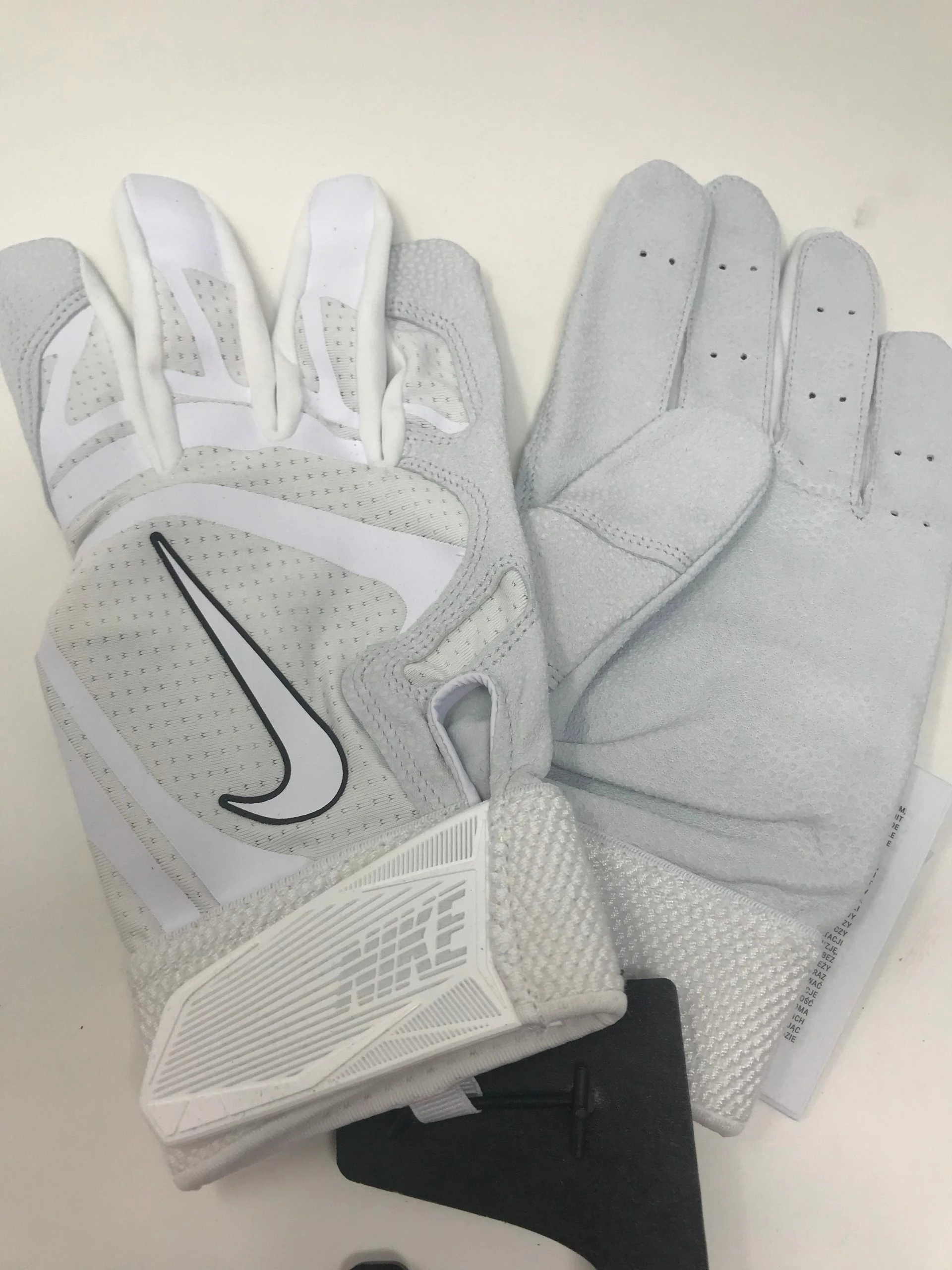 New Nike Unisex Alpha Huarache Pro Softball/Baseball Batting Gloves XXL White 4 New Nike Unisex Alpha Huarache Pro Softball/Baseball Batting Gloves XXL White - Image 2